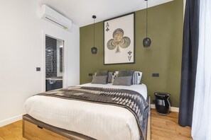 2 bedrooms, iron/ironing board, free WiFi, bed sheets - Quinte Flush, 2BR/2BA, 6 people (París)