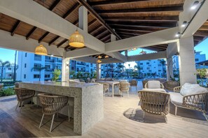 Outdoor dining - Modern 3BR Oasis • Pool View • Free Airport Pickup (Punta Cana)