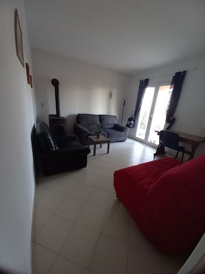 Living area - T3 gîte at the gateway to the Parc du Verdon (vinon sur verdon)