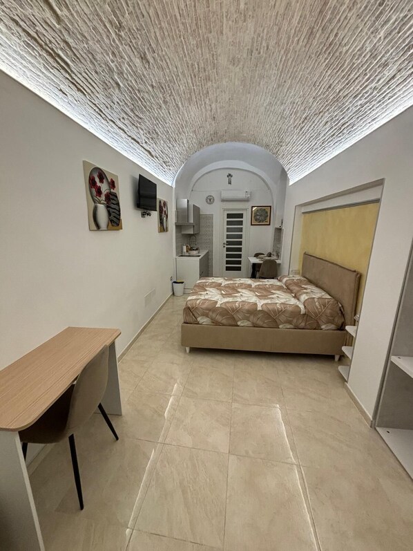 Room - Cozy facility positioned on the main street Via Regina Margherita (Troia)