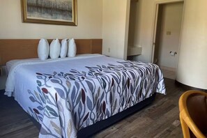 Bügeleisen/Bügelbrett, kostenloses WLAN, Bettwäsche