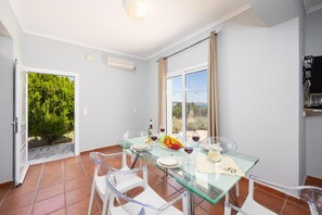 Villa | 3 bedrooms - Villa Kostis in Kateleios (Kefalonia)