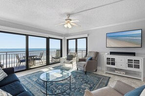 Smart TV, DVD player, offices - ✨No-Drive Beachfront | Wraparound Balcony | Shorehom 63✨ (New Smyrna Beach)