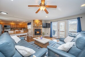 Smart TV, fireplace, DVD player