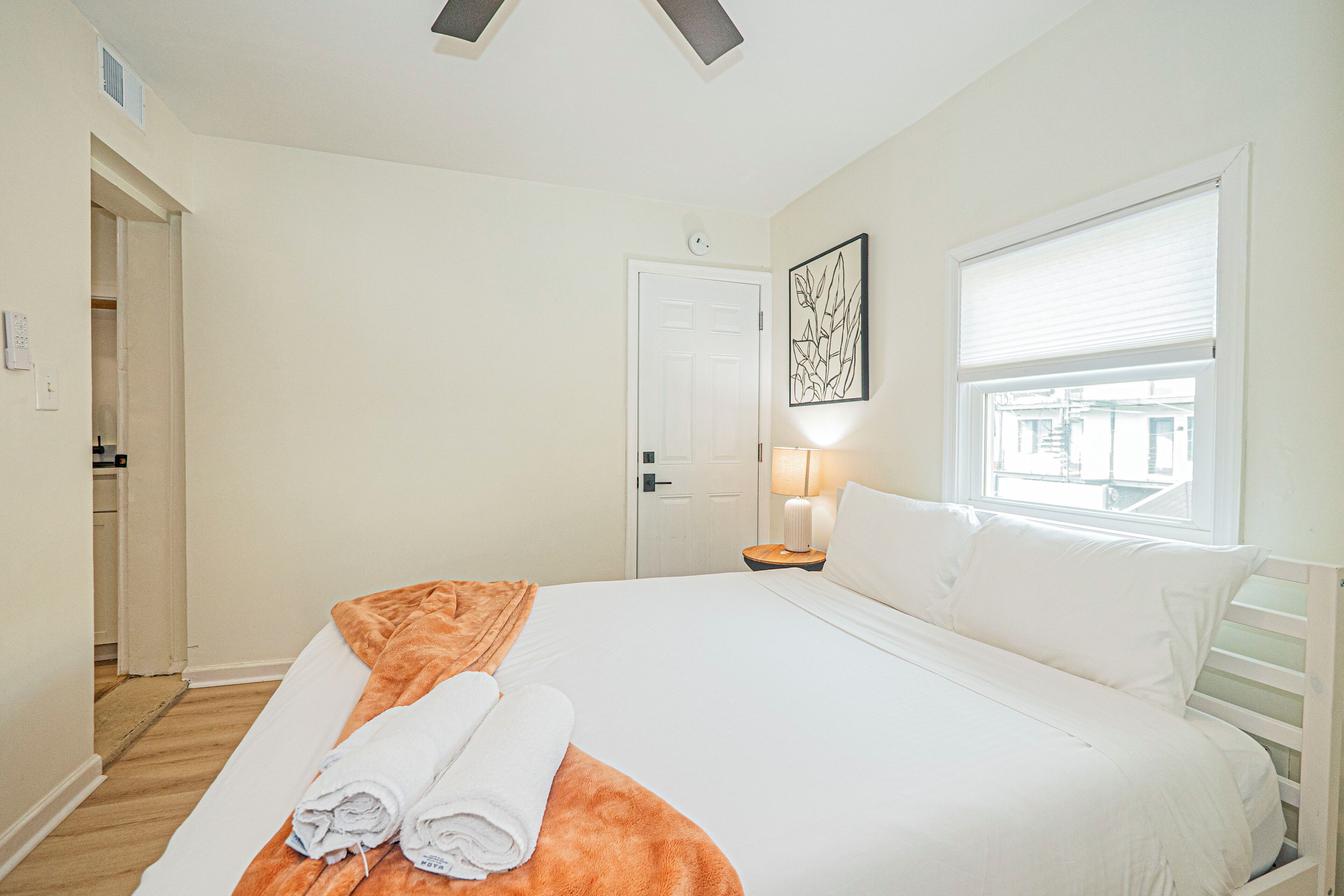 Internet, bed sheets