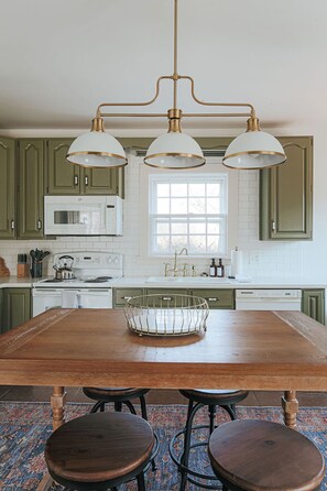 Private kitchen - Barrel Sauna, Hot Tub & Views (Roseland)