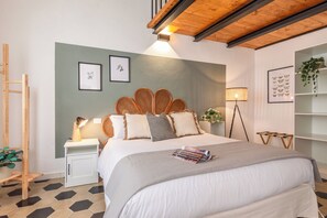 Iron/ironing board, WiFi, bed sheets - Apartment Paradise-in the center with a terrace with a view (Siena)
