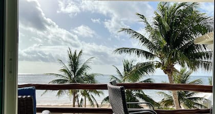 Beautiful condo on the beach in Puerto Morelos! Located in Casita Blanca