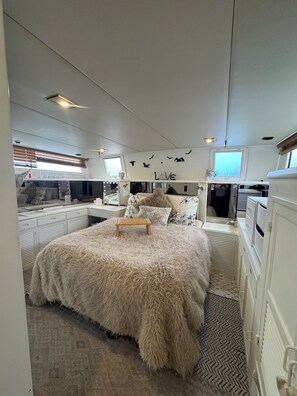 2 Schlafzimmer, Bügeleisen/Bügelbrett, kostenloses WLAN