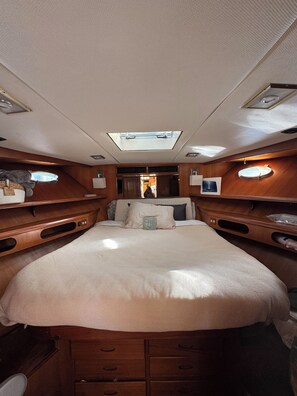 Iron/ironing board, WiFi