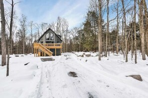 Exterior - Cedar Woods Retreat | Pine Vaulted Chalet | HotTub (Big Bass Lake)