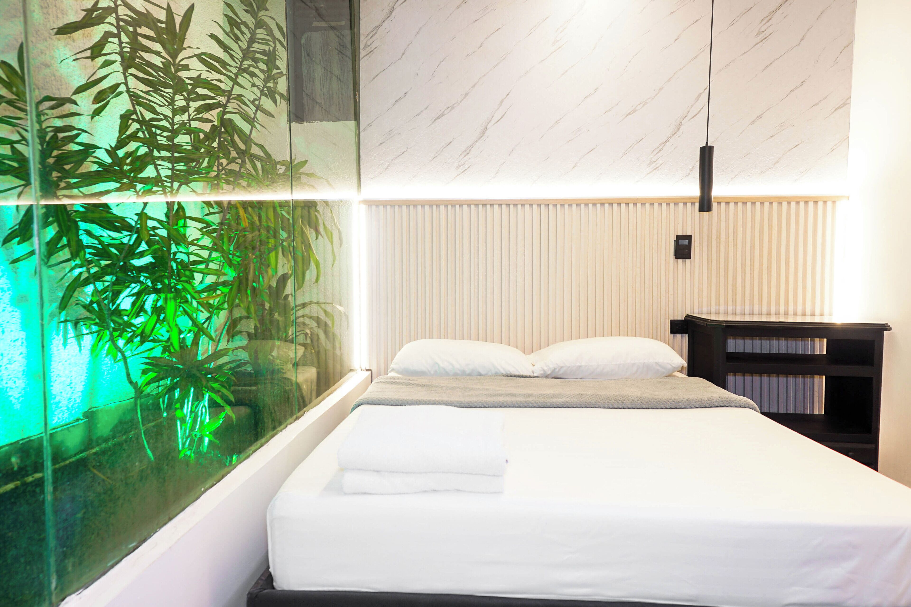 In-room safe, free WiFi, wheelchair access