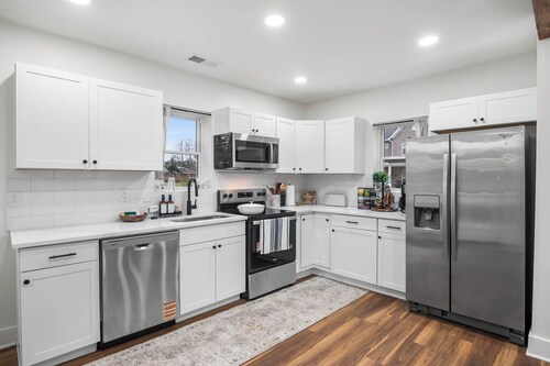 Cozy Home Near MTSU & Downtown