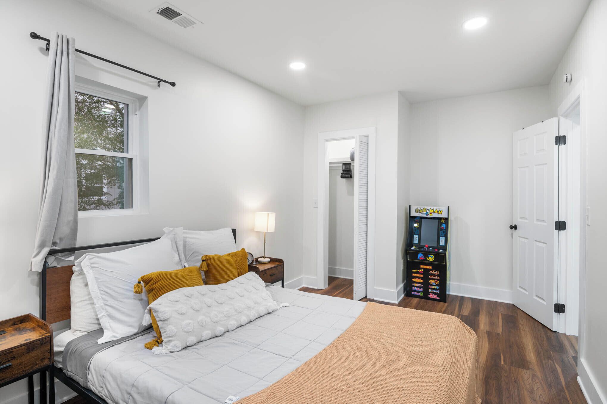 3 chambres, bureau, fer et planche à repasser, Wi-Fi gratuit