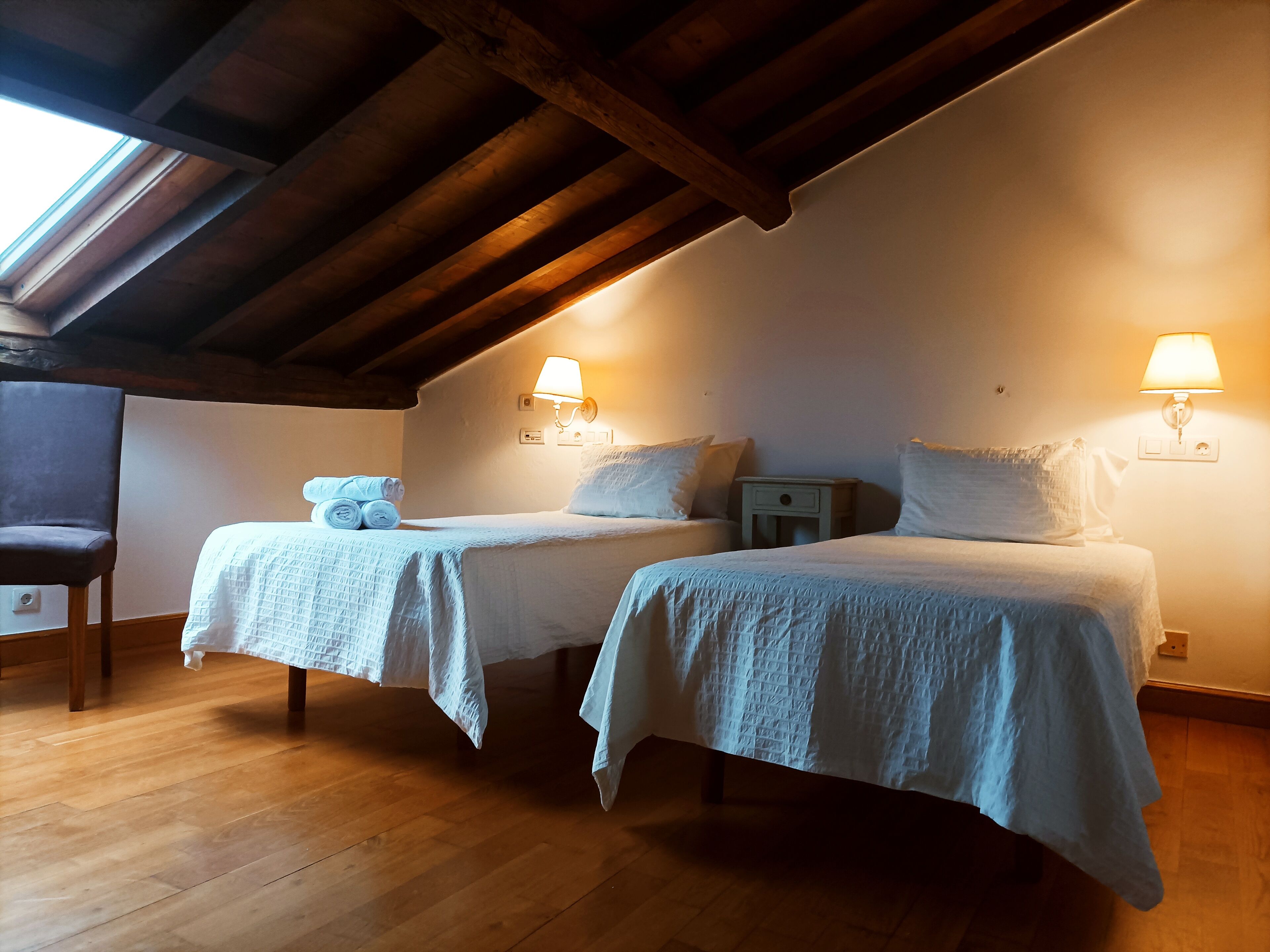 Tweepersoonskamer, uitzicht op vallei | Een bureau, een laptopwerkplek, gratis wifi