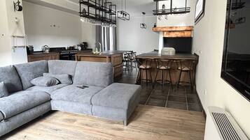 Smart TV, stereo