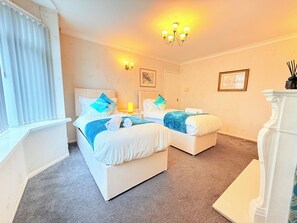 House, 4 Bedrooms, Kitchen, Garden View