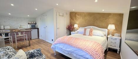 Fer et planche à repasser, Wi-Fi, draps fournis