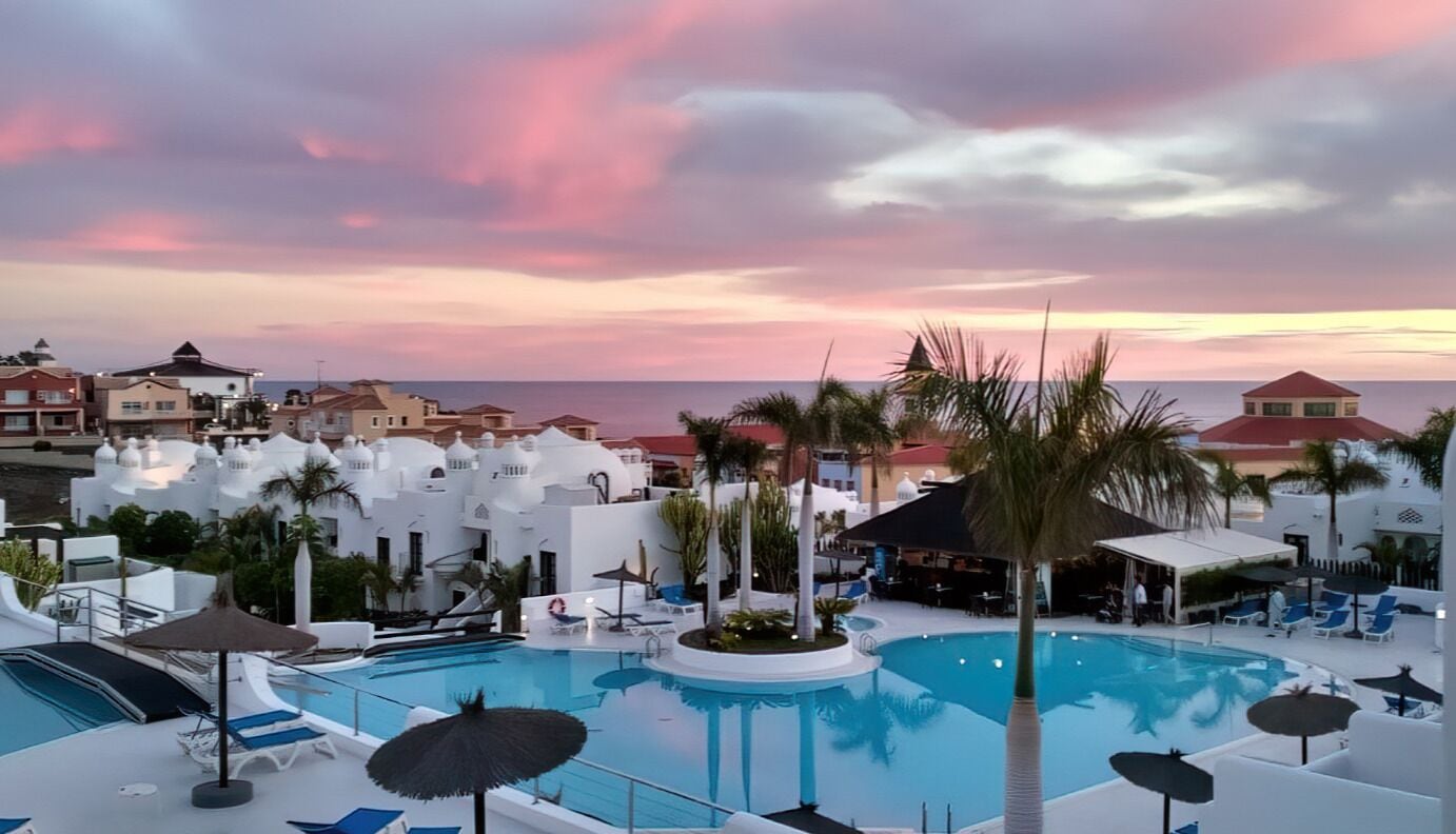 Een verwarmd zwembad