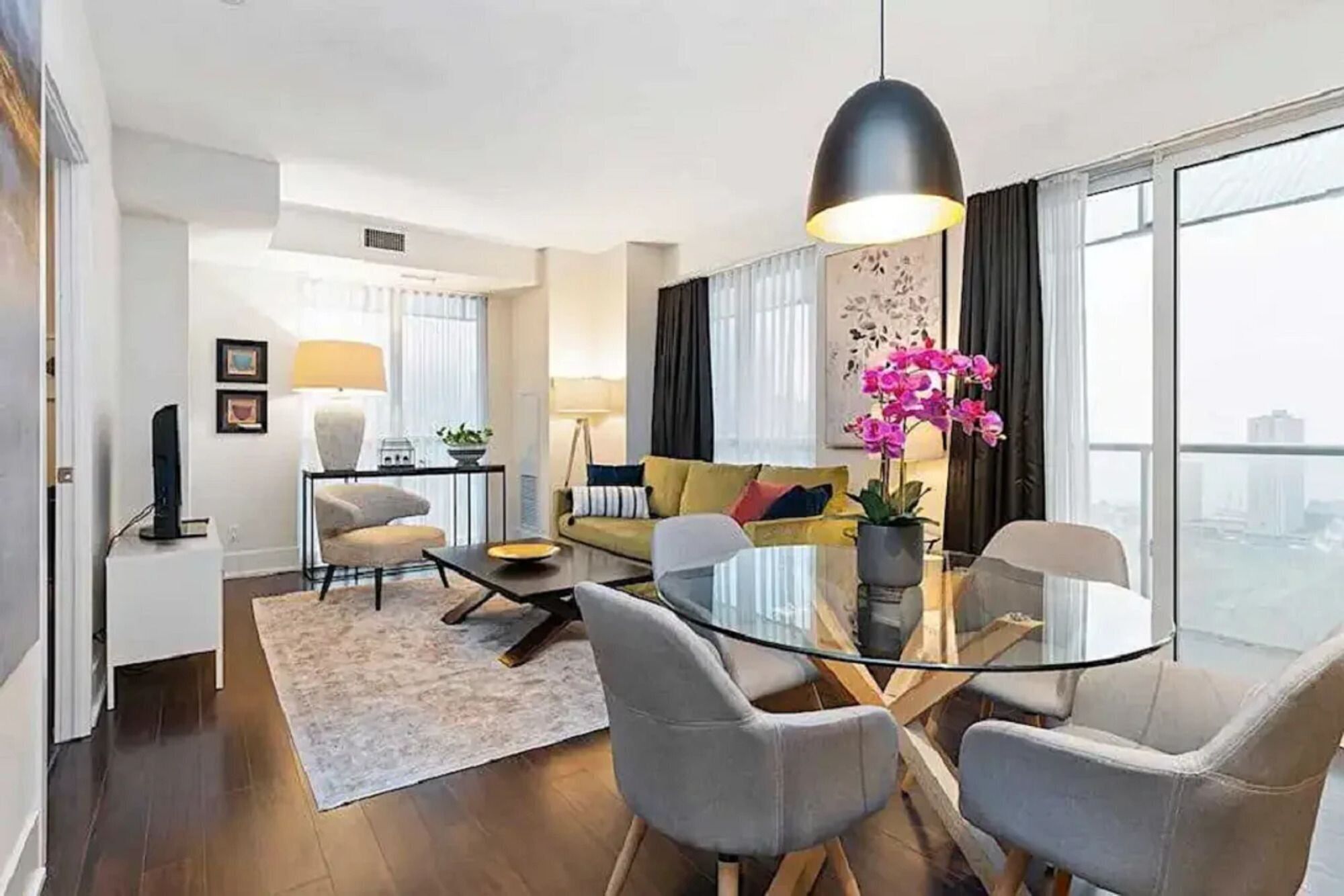 Grand Apartment | Living area | 50-inch Smart TV with digital channels