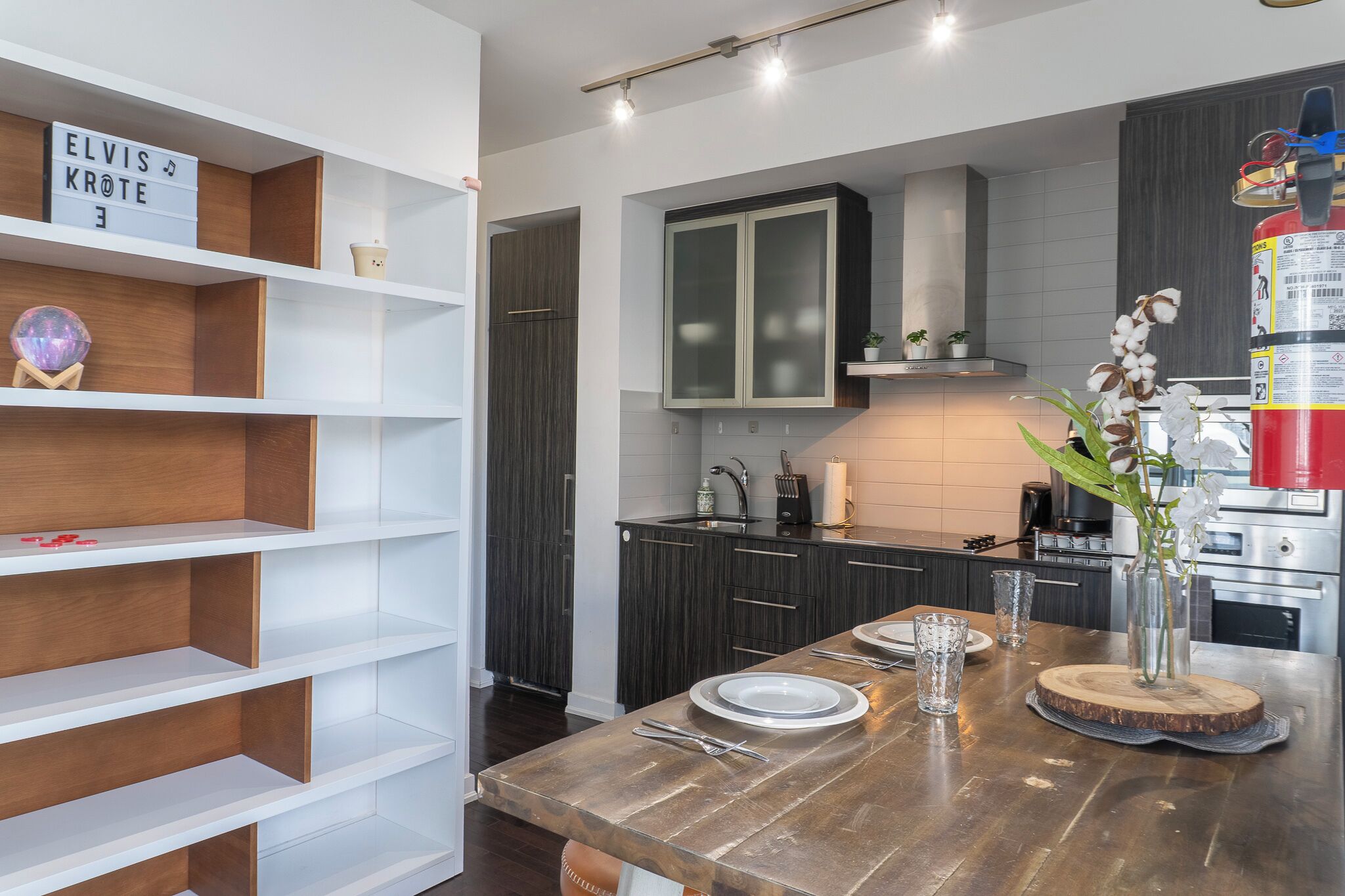 舒适双人房, 城市景观 | 客房内用餐