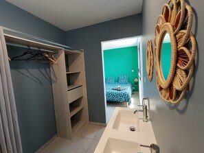 Iron/ironing board, WiFi, bed sheets - Welcome to the villa at M.A.G. Rest, tranquility and relaxation await you. (Saint-Leu)