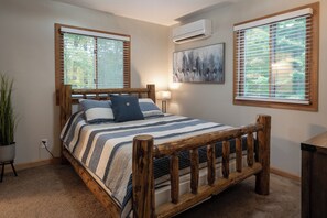 3 chambres, fer et planche à repasser, Wi-Fi, draps fournis