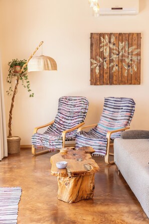 Smart TV - Villa Sol. Welcome to your dream getaway. Breathtaking views in quiet location. (Magganos)