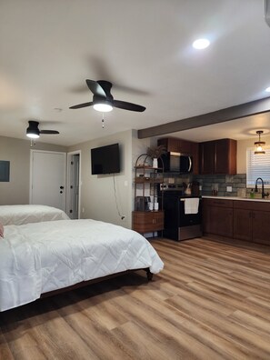 WiFi, bed sheets - York Oasis • Classic Copper Suite (Duncan)