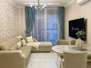 Smart TV - Аpartment 1+1 Qoople Triumph 17 next to Cleopatra Beach (Alanya)