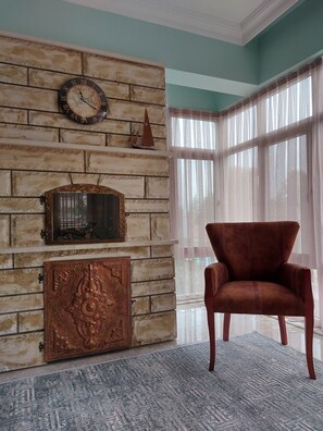 Interior - Mavi Maison vacation home by the lake in Egirdir (Egirdir)