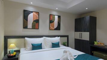 Habitación ejecutiva | Escritorio, tabla de planchar con plancha y wifi gratis