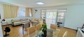 House near the beach, 2 parking spaces, sleeps up to 12 people, pets allowed.