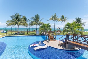 Apartment | Pool - Flat beira mar-Com Churrasq-SH133 (Tamandaré)