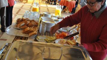 Petit déjeuner continental compris tous les jours