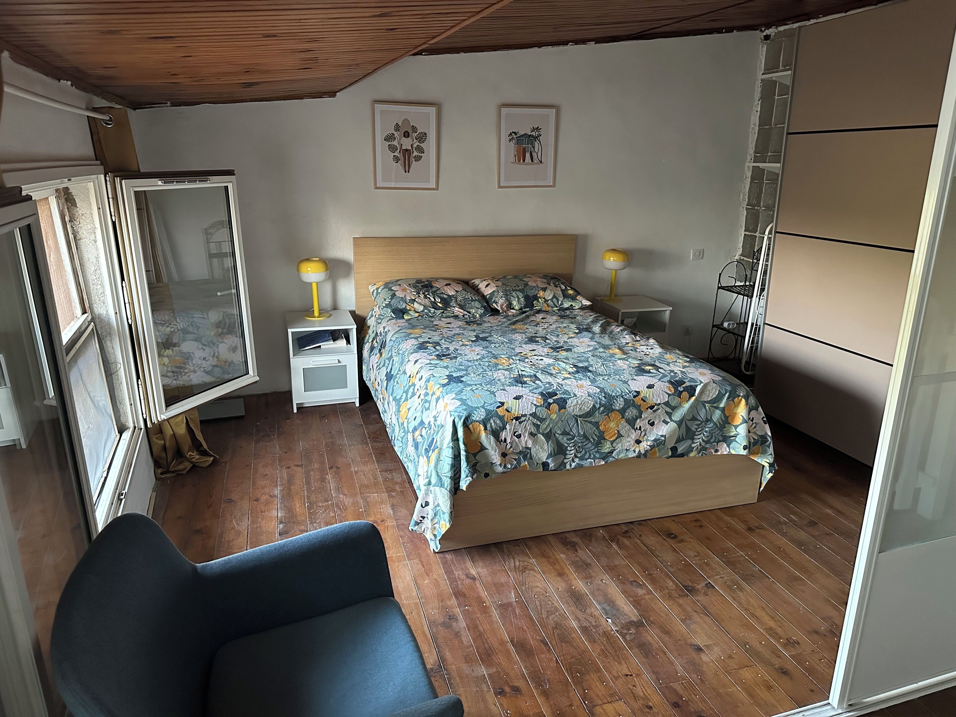 Charming Renovated House In Cucuron, Sunny And Quiet Patio, Large Living Space - Cucuron