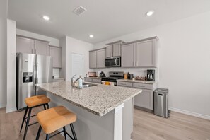 Villa, Mobility Accessible, Non Smoking | Private kitchen - Luxurious 4-Bed Home in Aubrey TX (Aubrey)