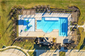 Pool - Luxurious 4-Bed Home in Aubrey TX (Krugerville)