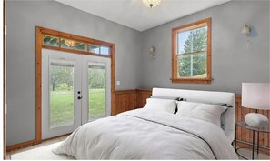 6 bedrooms, WiFi, bed sheets - Spacious 5-bedroom house in delightful Windham with Stunning View of Ski Area (Windham)