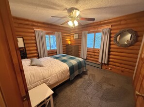 4 bedrooms, free WiFi, bed sheets