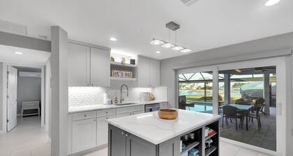 Escape to Paradise | Stunning Gulf-Access Waterfront Home with Heated Pool, Spa & Boat Dock