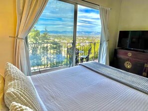 2 makuuhuonetta, silitysrauta/-lauta, Wi-Fi, vuodevaatteet