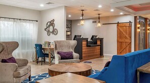 Lobby - BlueGreen Resort  2 bedroom suite in Hershey. With indoor and outdoor pools (Hershey)