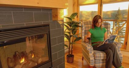 Luxury Suite Facing Lake Pohénégamook
