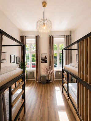 Free WiFi - Berlin Sleep Club (Berlin)