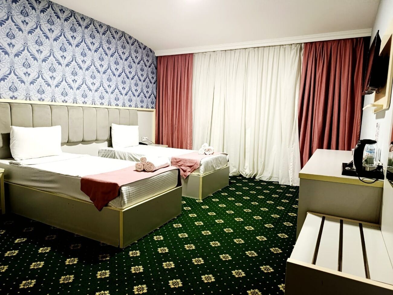 Twin Room | Premium bedding, desk, free WiFi, bed sheets