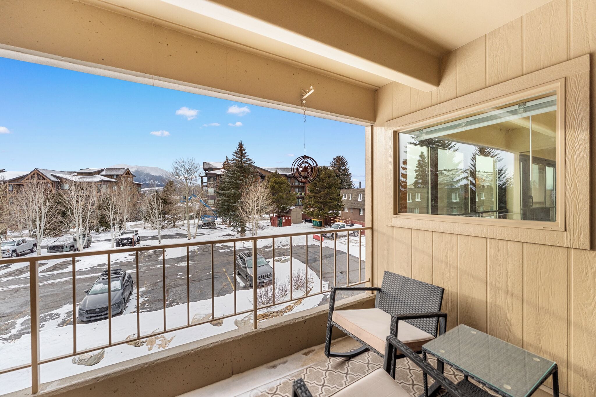 Condo (2 Bedrooms) | Exterior