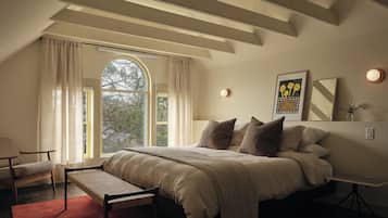 Premium bedding, blackout drapes, iron/ironing board, free WiFi