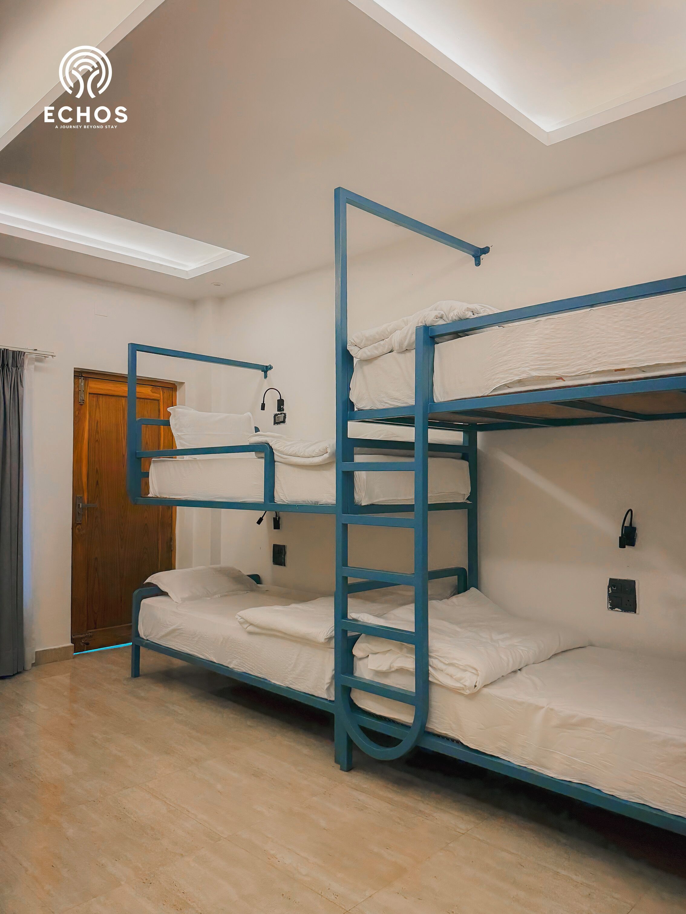 Premium Shared Dormitory, Balcony