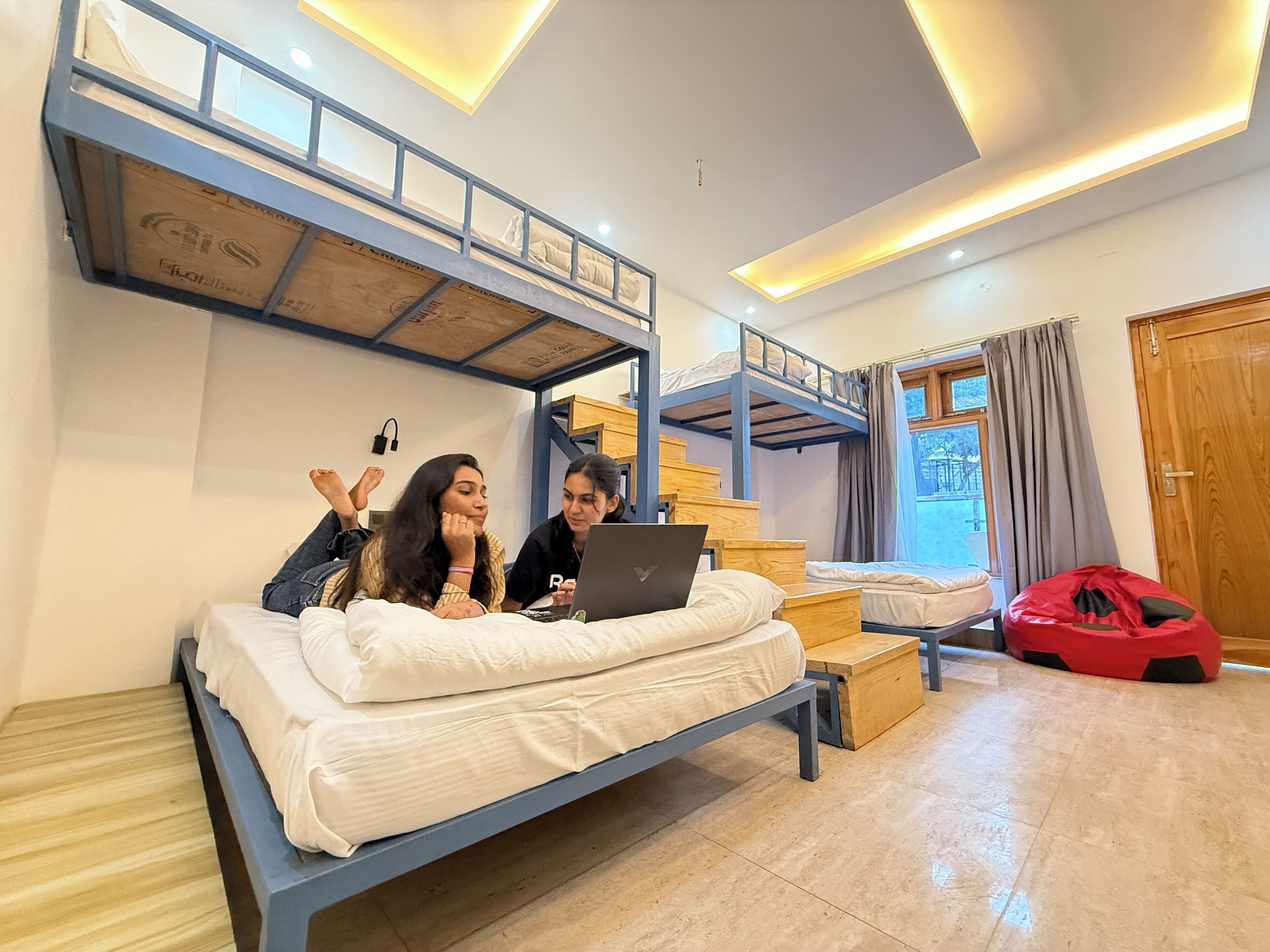 Luxury Shared Dormitory, Balcony, Mountain View